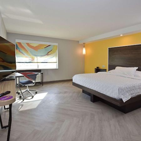Tru By Hilton Lawrence Hotel Buitenkant foto