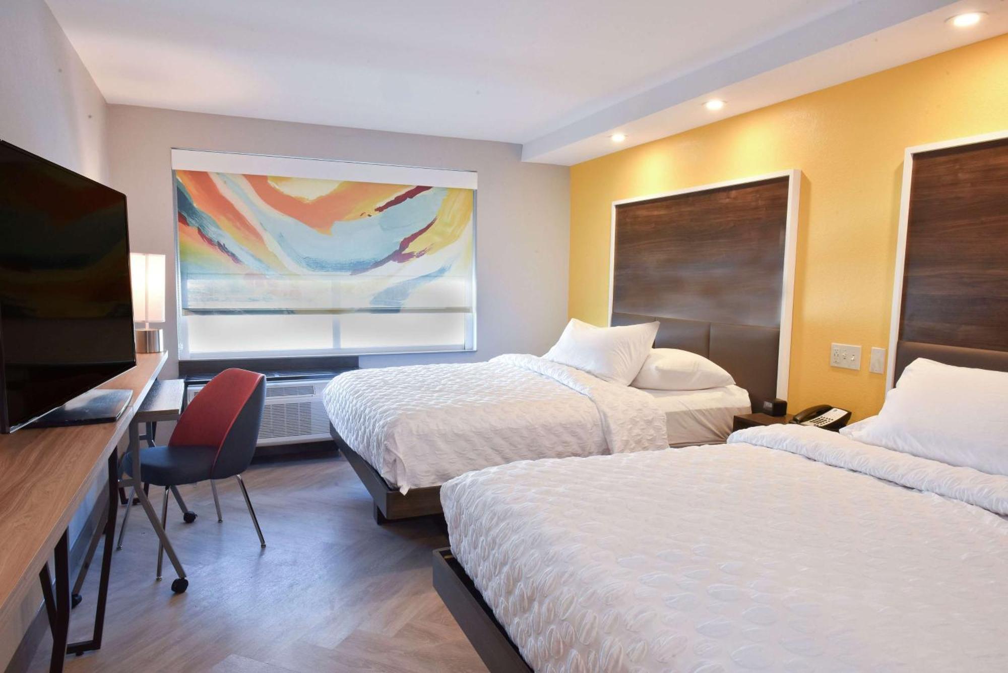 Tru By Hilton Lawrence Hotel Buitenkant foto