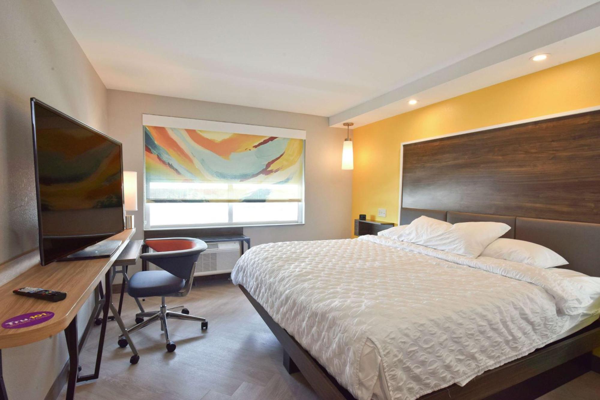 Tru By Hilton Lawrence Hotel Buitenkant foto